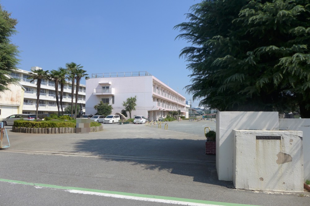 南小学校