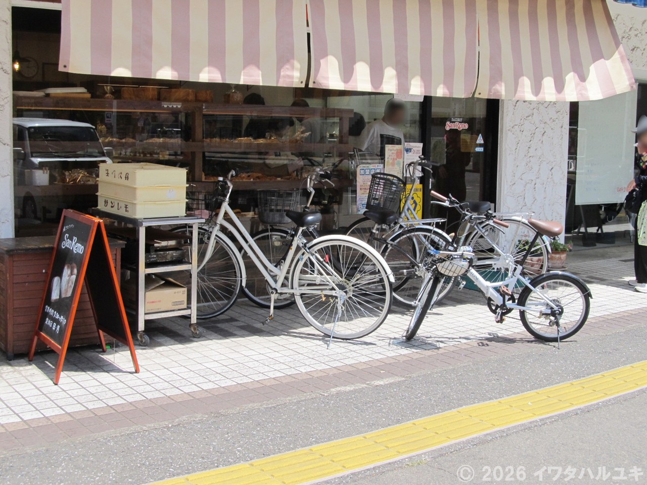 <人気があるベーカリー>